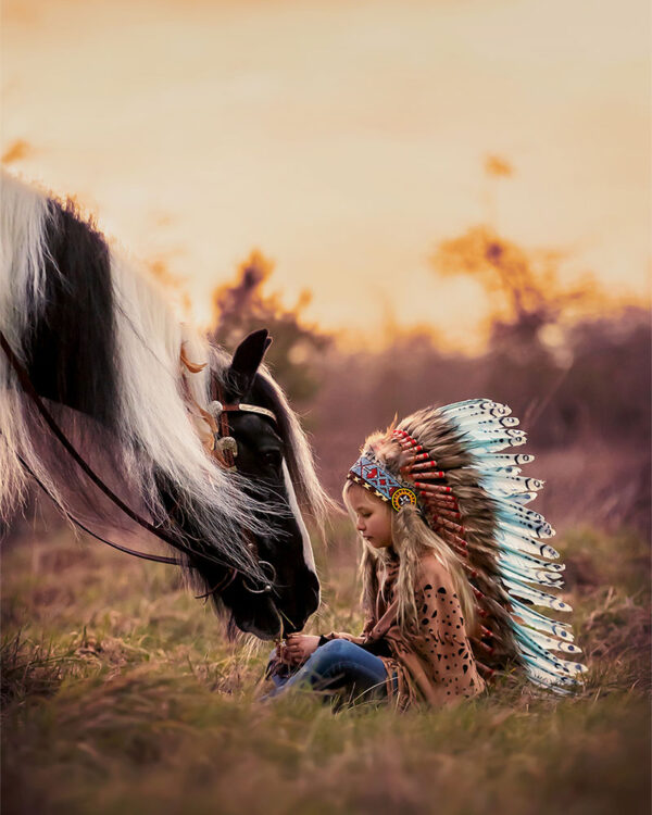 portret-van-een-kind-met-paard-gemaakt-door-Diana-Thijssen-tijdens-een-natuurlijk-licht-fotografie-cursus-bij-Willie-Kers-uit-Apeldoorn-copy